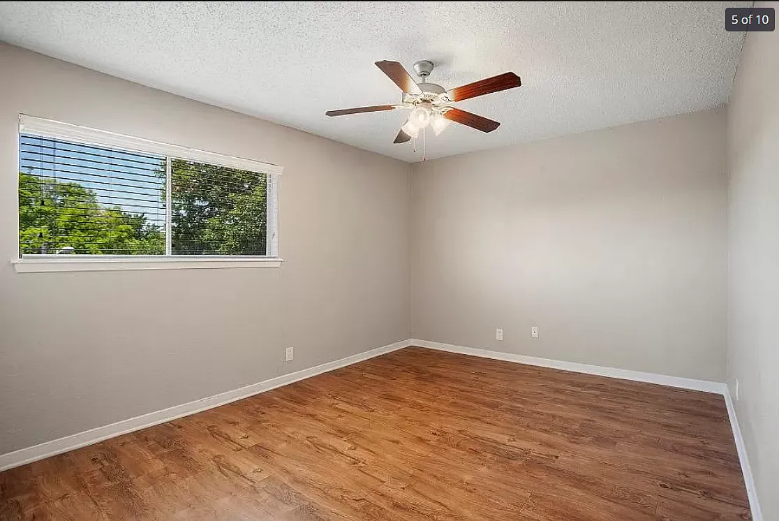 2 bed, 800 sqft, $1,449 — Photo 3