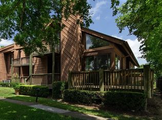 669 Davis Rd, League City, TX 77573