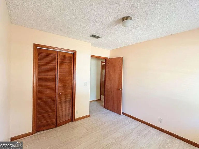 603 Plantation Village Dr — Photo 24