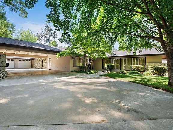 3rd image of 1932 Green Acres Drive