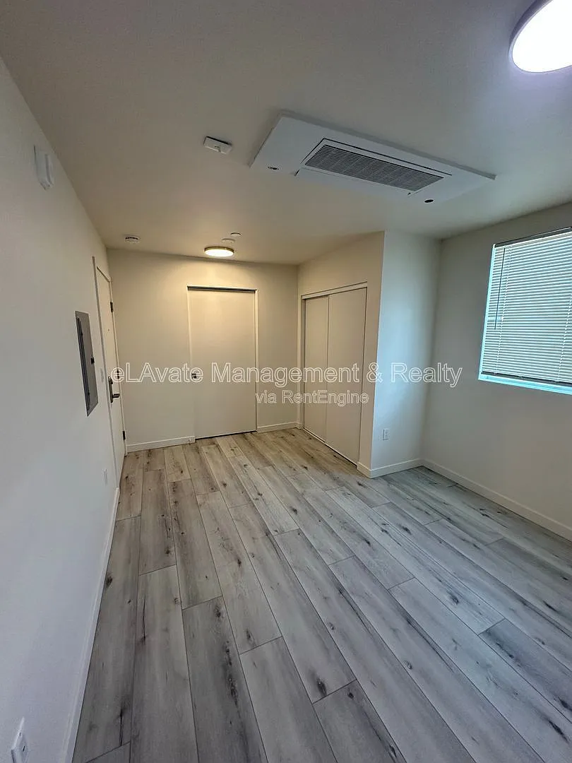 Studio, 1.0 bath, 245 sqft, $1,920 — Photo 4