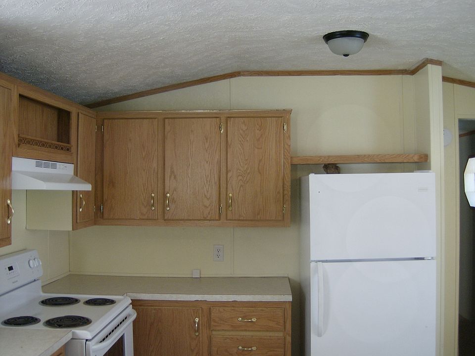 Spacious kitchen