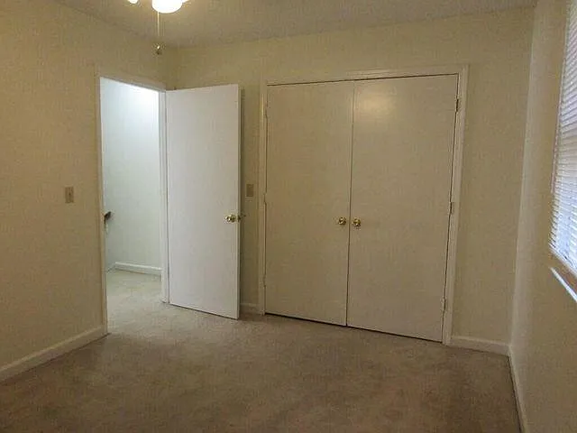 2 bed, 1.5 bath, 950 sqft, $950 — Photo 3