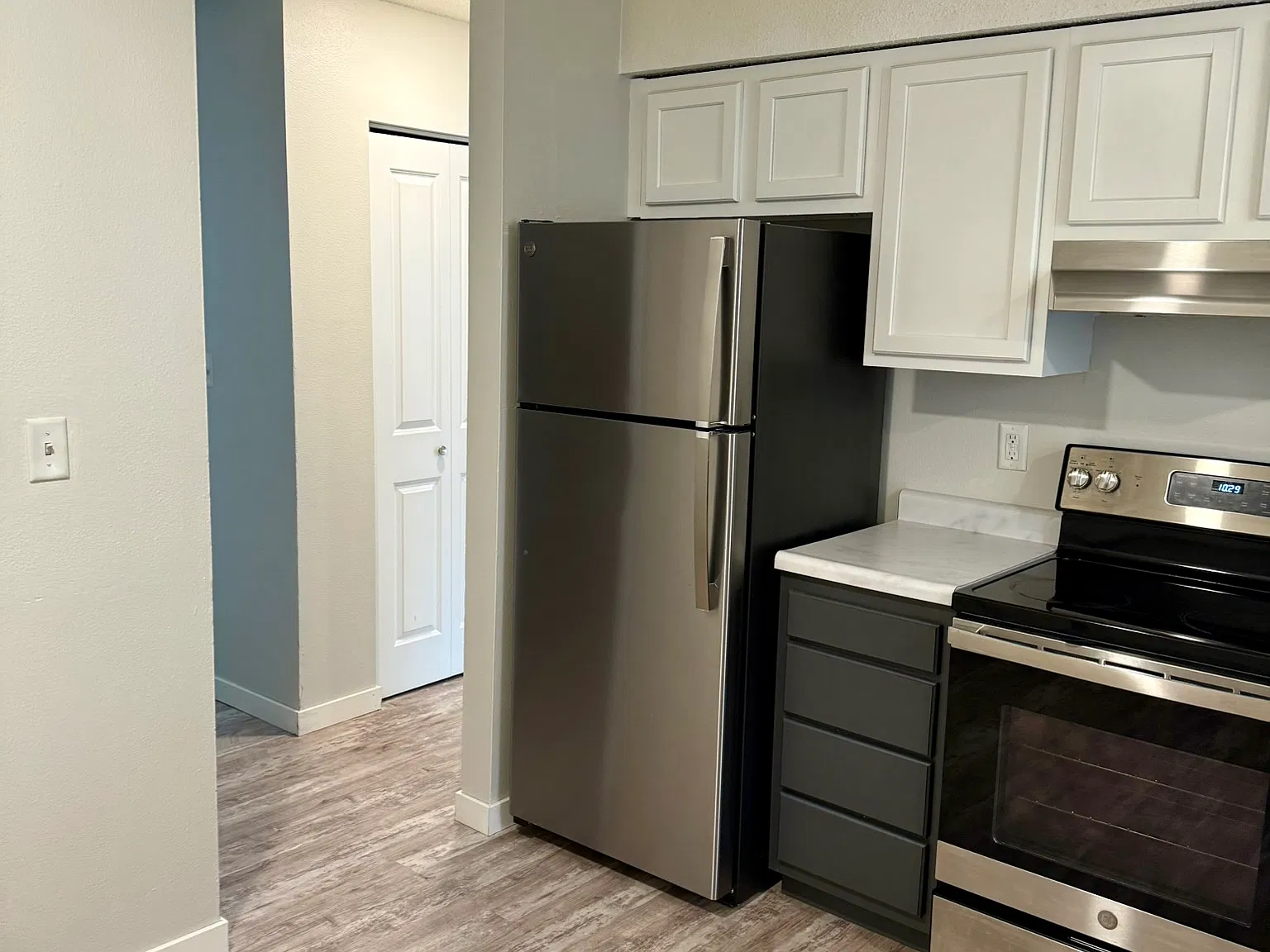 2 bed, $1,599 — Photo 3