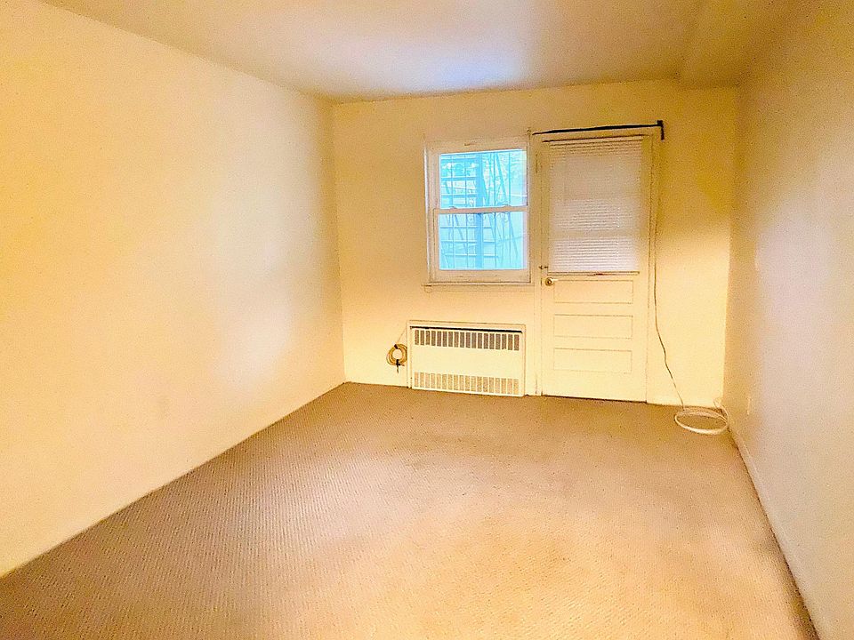 2nd image of 8854 17th Ave #3F