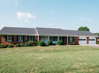 110 Woodcreek Rd, Bedford, VA 24523