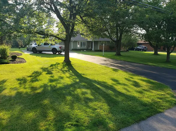 422 E River Rd, Grand Island, NY 14072