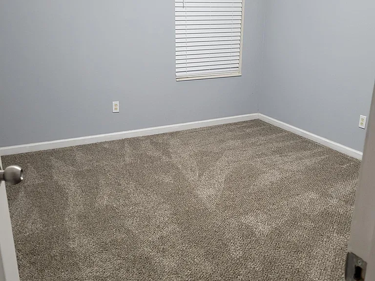 Upstairs secondary bedroom/ office (11.5' x 10.5')
