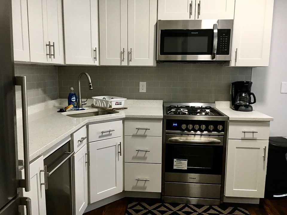 1st image of 32 Clearway St APT 4V