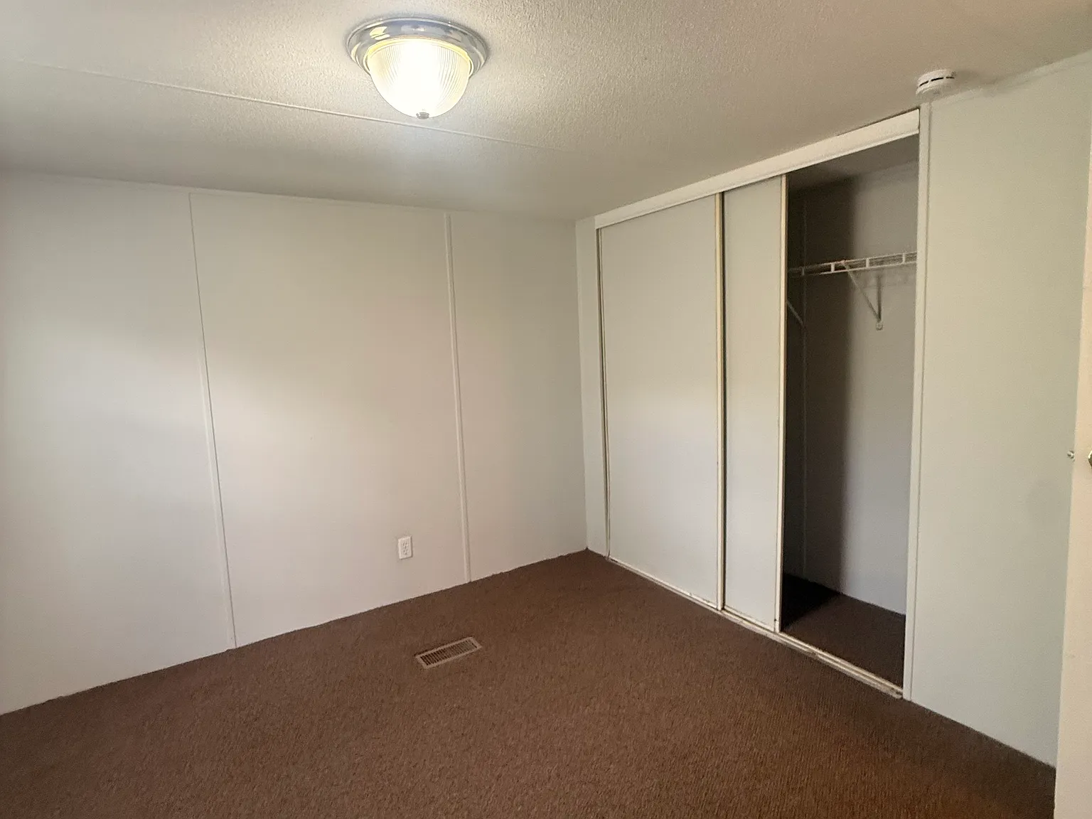 3 bed, 1152 sqft, $1,145 — Photo 4