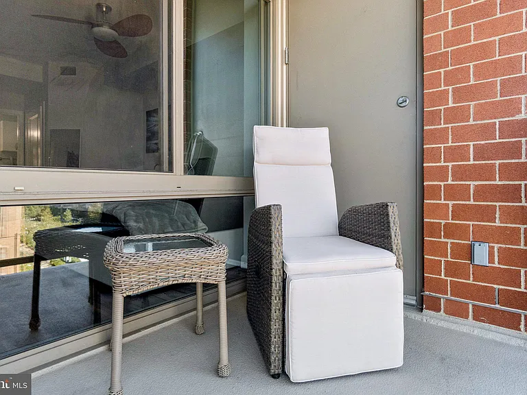 3650 S Glebe Rd #846 — Photo 18