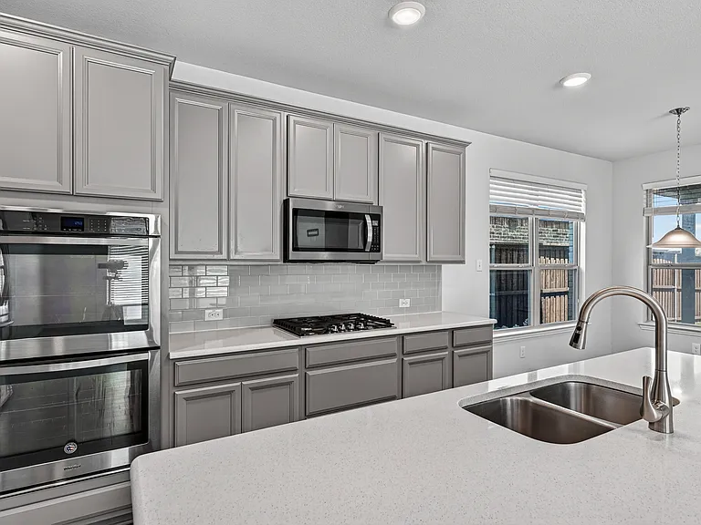 2017 Miramar Dr — Photo 15