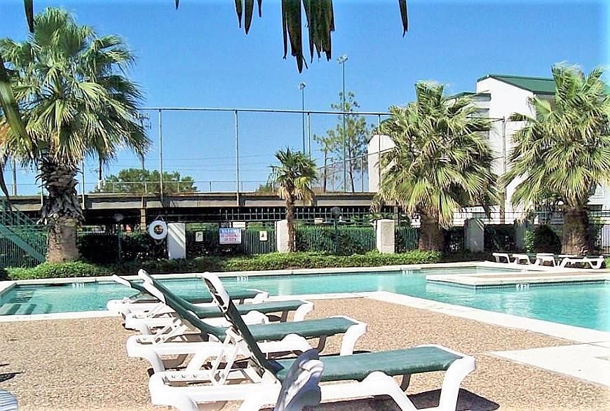 2nd image of 2824 S Bartell Dr APT 1