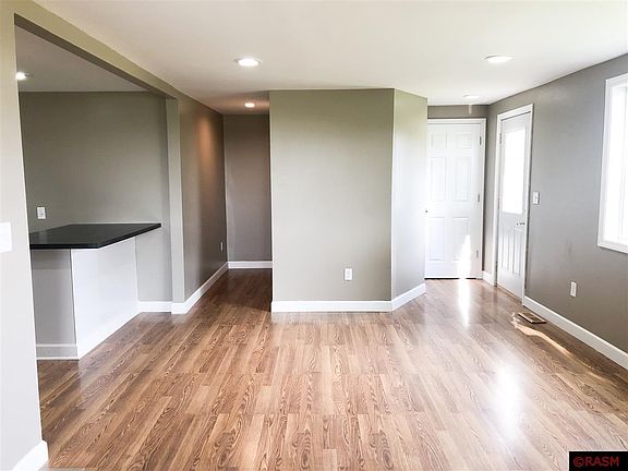 3rd image of 51502 336th St