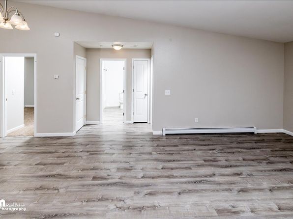 1300 N Hickory St APT 3