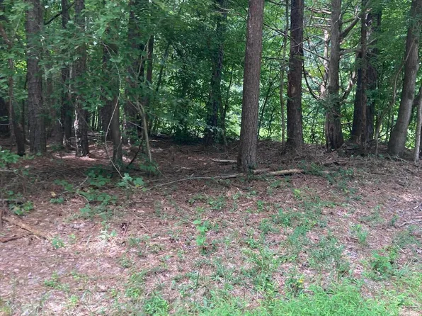 1614 Jones Ferry Rd #16, Chapel Hill, NC 27516