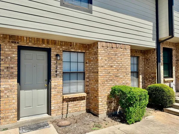 1247 Dallas Dr, Denton, TX 76205