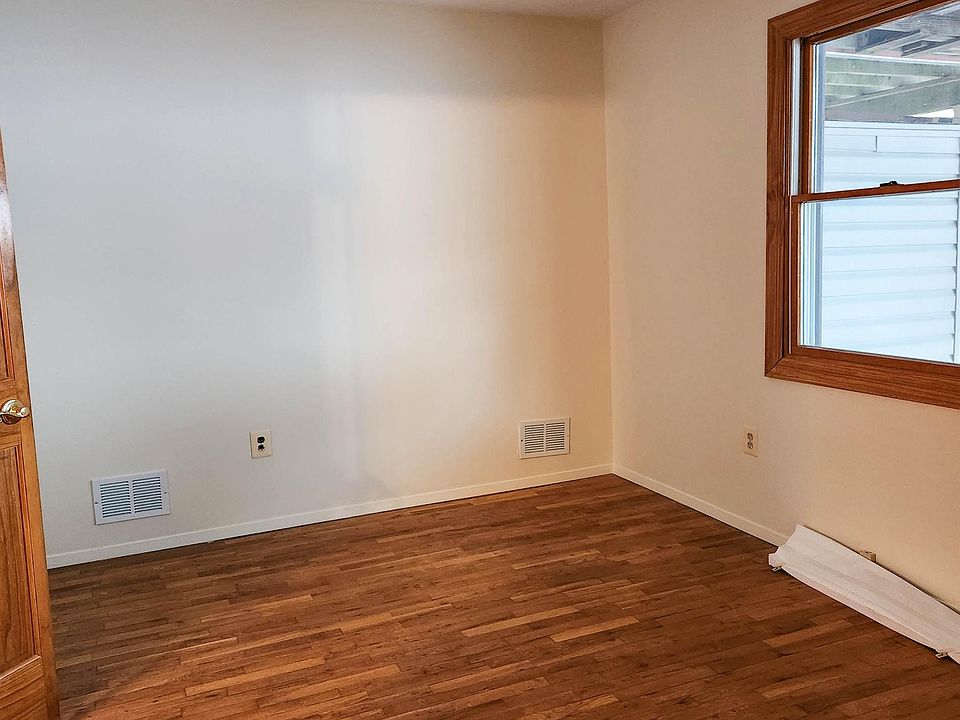 1st image of 7 Cherrywood Ct