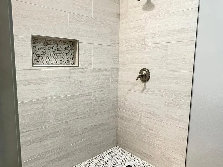 1220 King St #1 — Photo 11