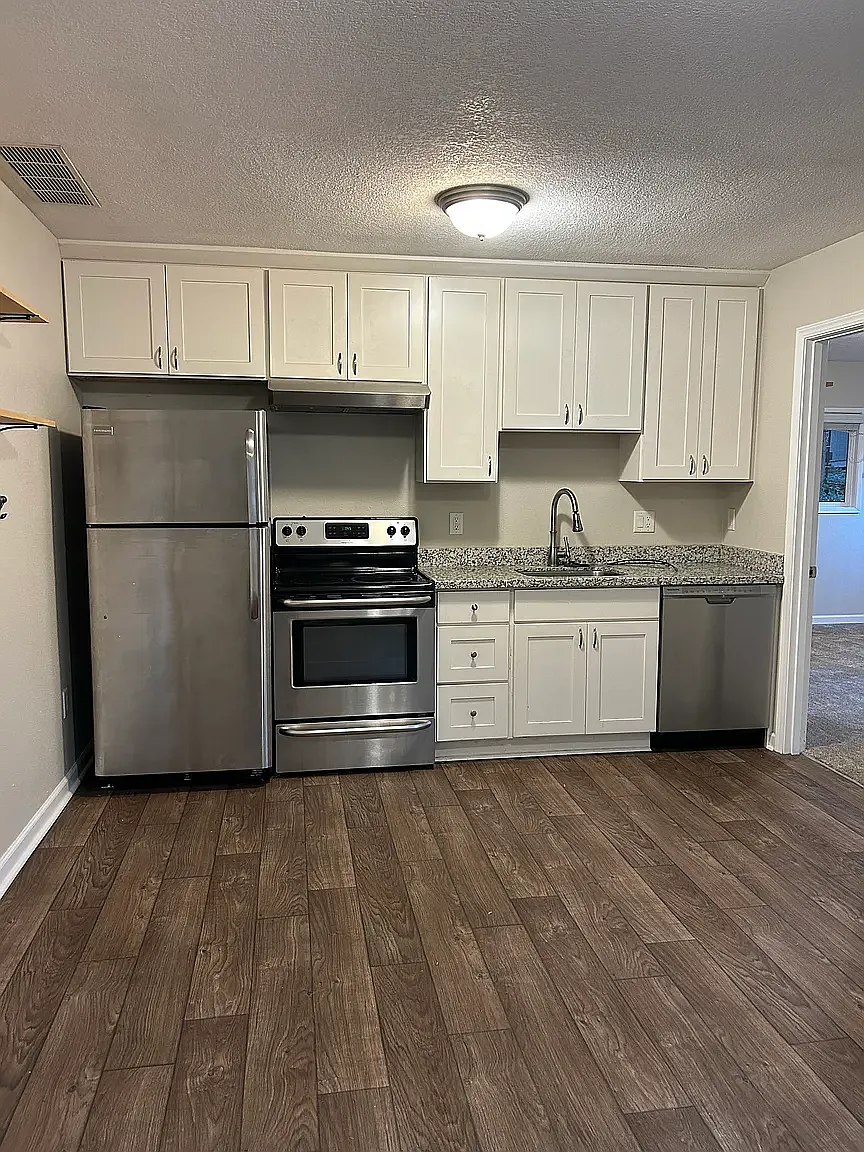 1 bed, 624 sqft, $1,800 — Photo 3