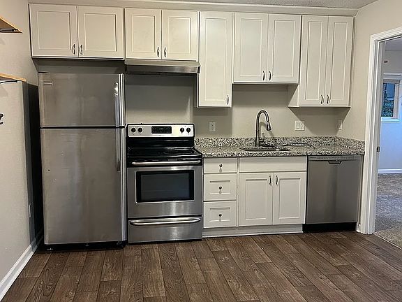 3rd image of 4718 SW Miles Ct Unit B