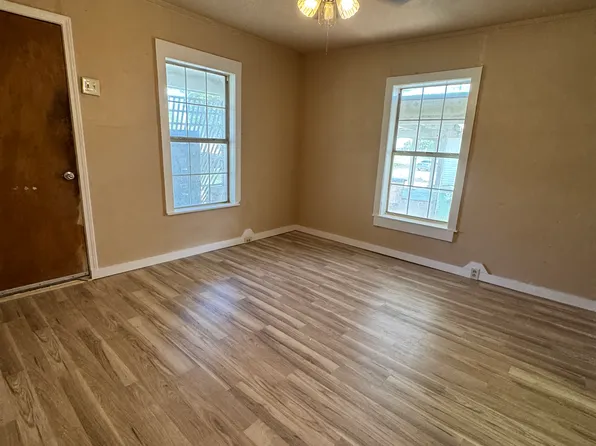 119 N Emerick St, San Angelo, TX 76903