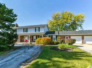 30250 S Racine Ave, Beecher, IL 60401