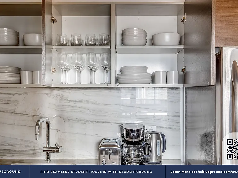 235 W 48th St #38H — Photo 11
