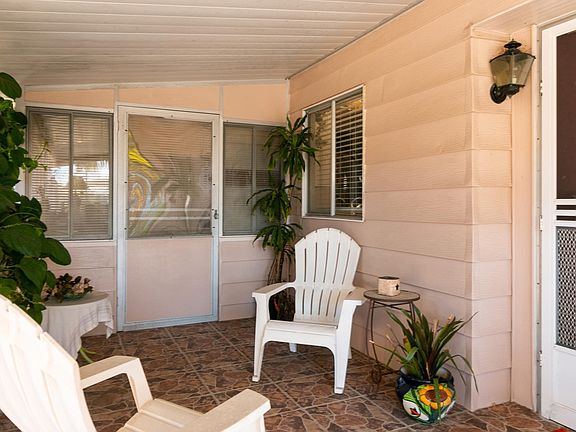 325 Columbia Pl-003-10-Porch-MLS_Size