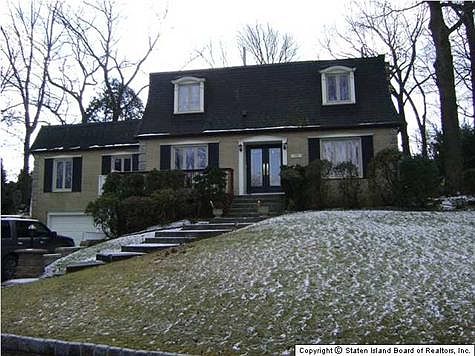 1st image of 90 Portsmouth Ave