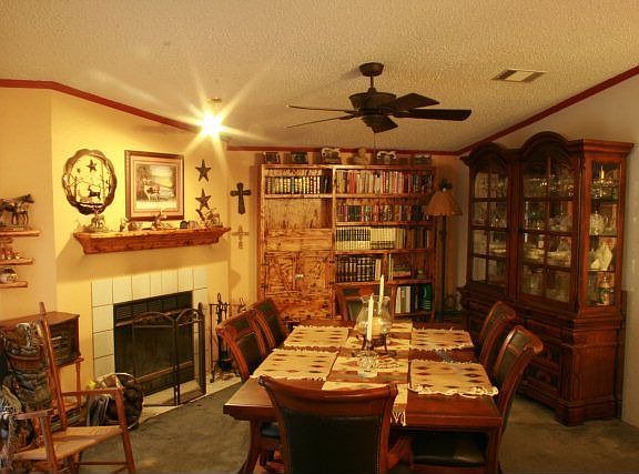 5th image of 844 Jenschke Ln