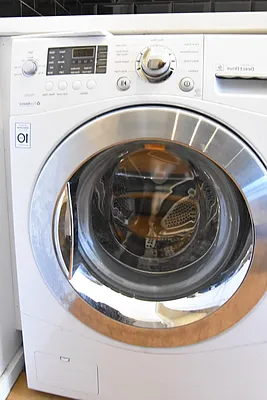 Rented by Bold New York | media 9