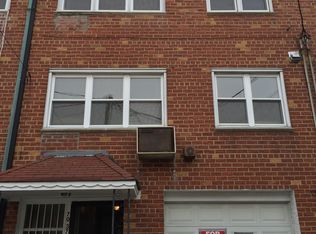 7037 153rd St, Flushing, NY 11367
