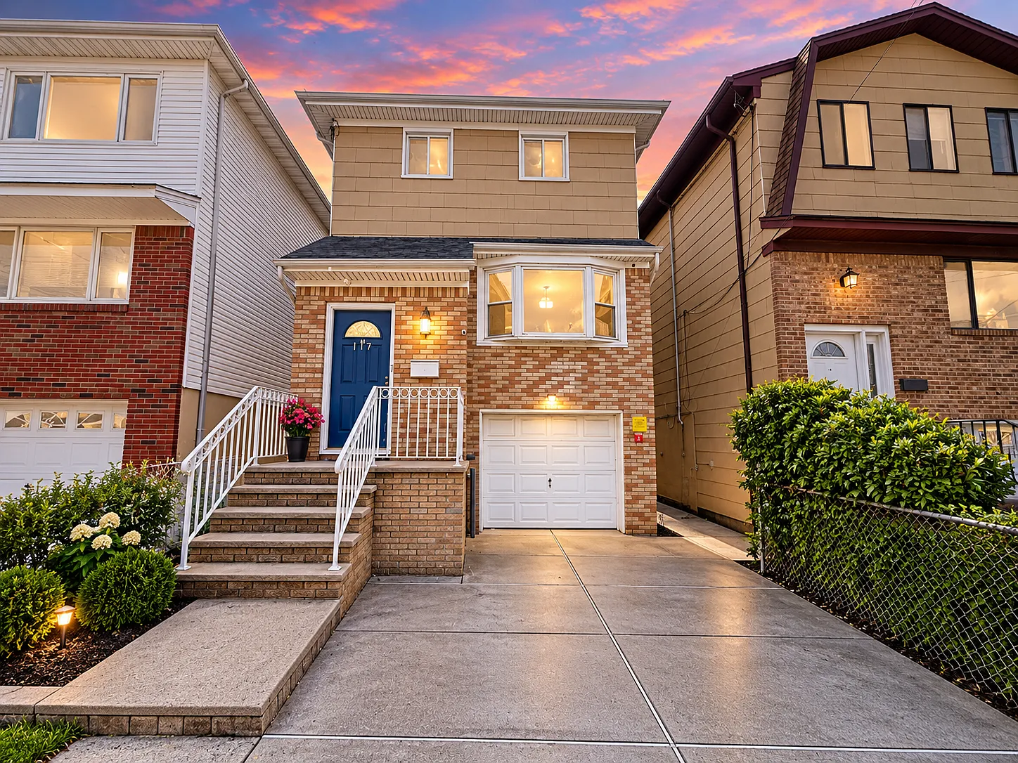 3 bed, 2.5 bath, 2500 sqft, $3,750 — Photo 1