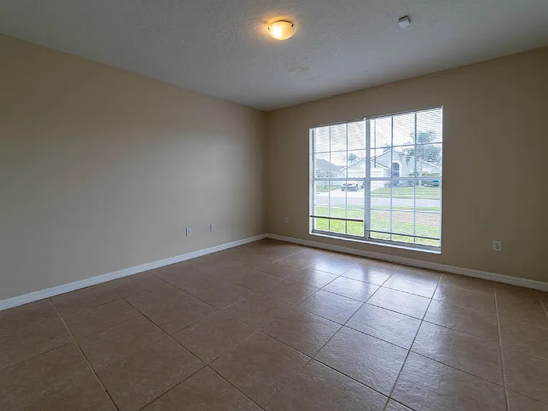 8345 Fort Thomas Way — Photo 8