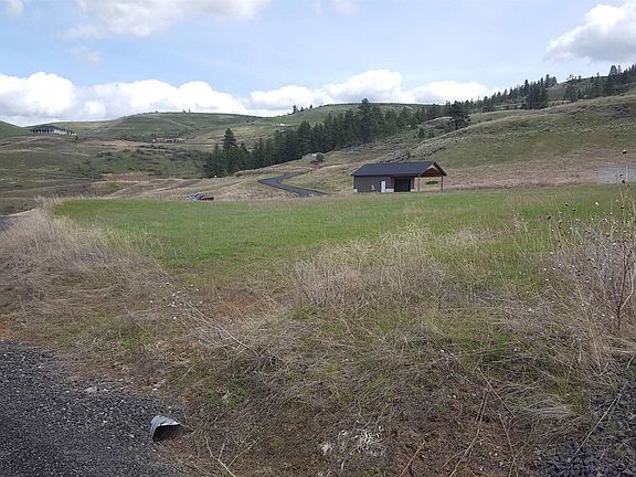 4th image of 40890 Scenic Dr N