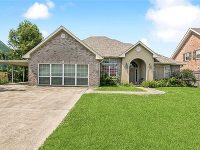 9000 Chretien Point Pl, River Ridge, LA, 70123