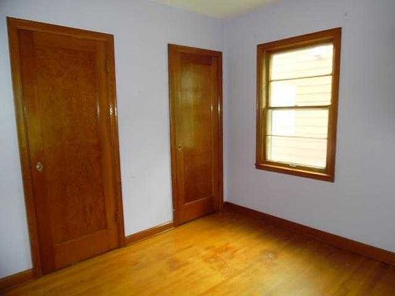 bedroom_2