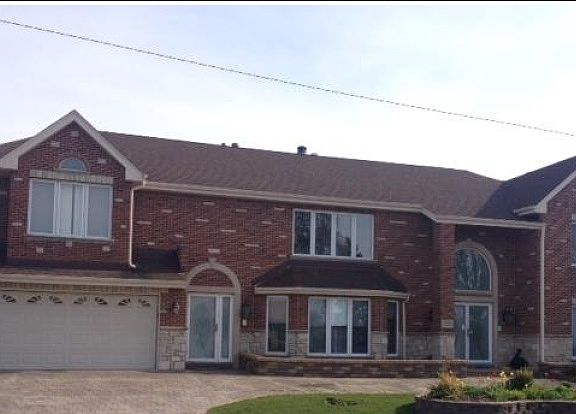 2nd image of 8159 W Balmoral Ave