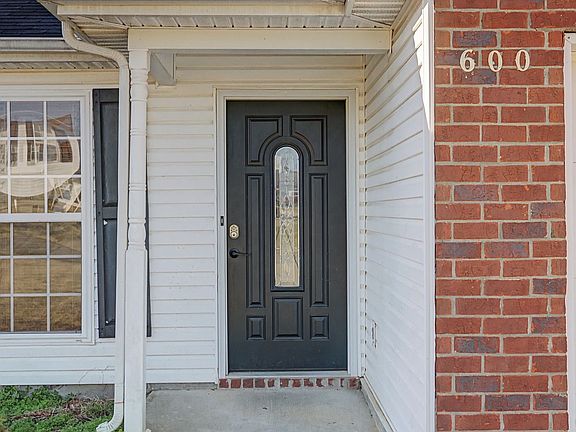 4th image of 600 McKean Dr