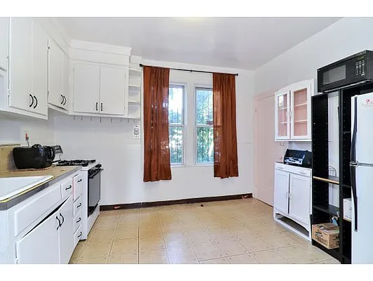Sold by Keller Williams Realty Empire | media 9