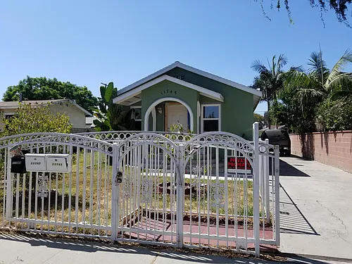 11745 4th Ave Photo 1