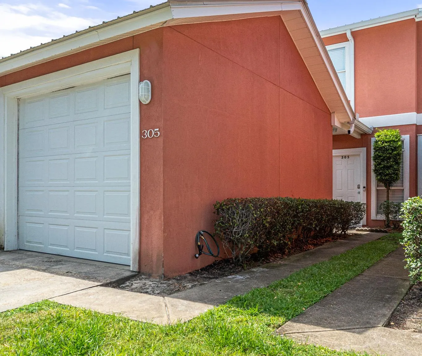 450 S Geronimo St — Photo 2