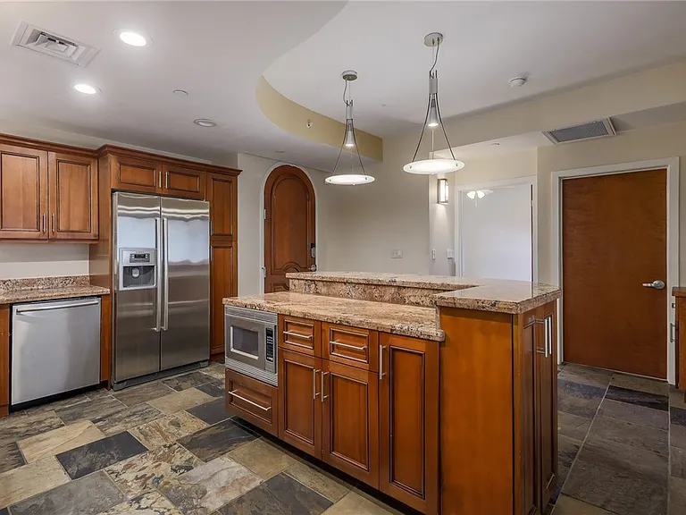 1812 West Ave #501 — Photo 41