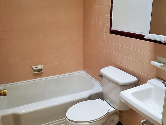 4th image of 5581 Ogontz Ave Floor 2