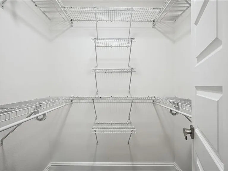 43 Labarre Pl — Photo 11