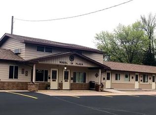 716 S Iowa St, Mitchell, SD 57301