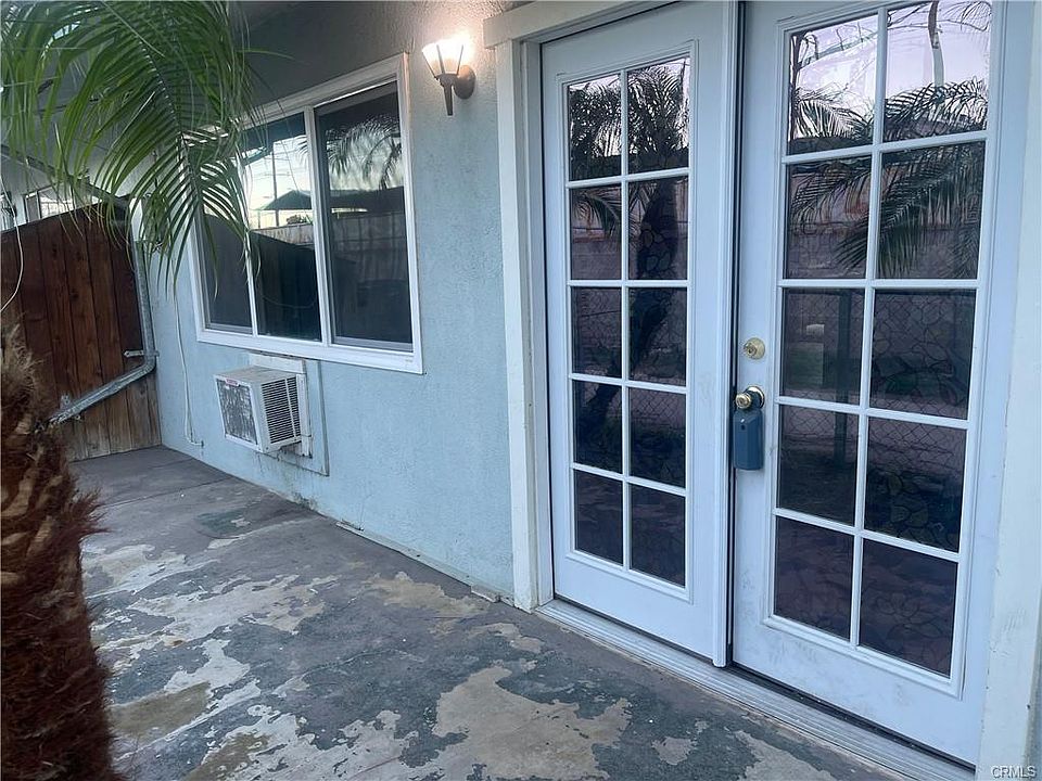 1st image of 33030 Turner St #33030