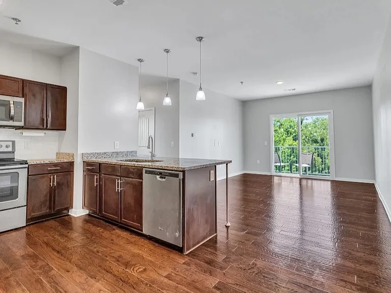 1118 Litton Ave #316 — Photo 8