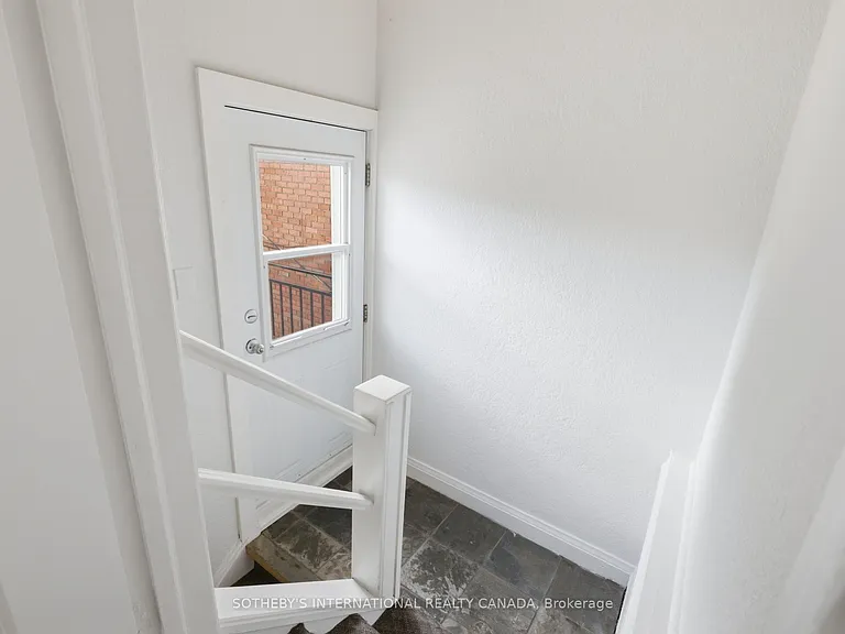 676 Beresford Ave #UPPER — Photo 16
